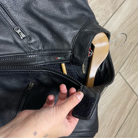 Dainese Settantadue Padded Mens leather motorcycle jacket Sz 54 Codice Controllo - Picture 11 of 16